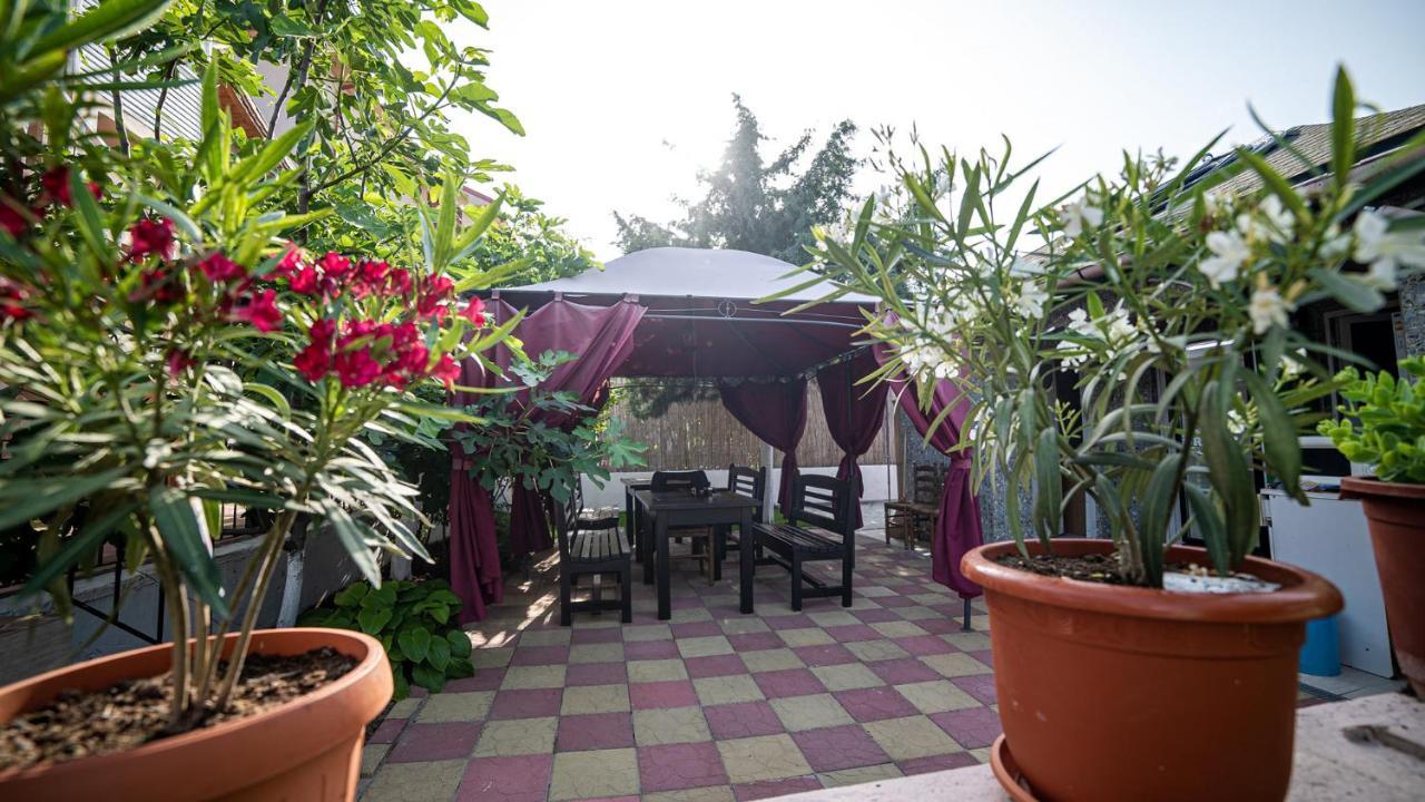 Hotel Casa Damian Două Mai Exterior foto